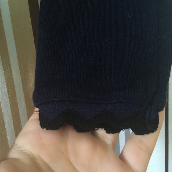 Zara navy blue ribbed long sleeved top with zig zag neckline - Picture 2 of 4